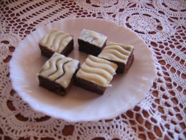 Trojne čokoladne kocke (Kul Slo 10247)