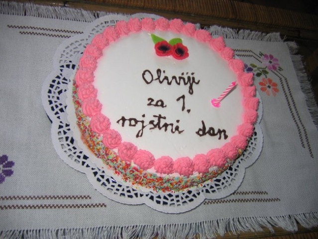 Jogurtova torta z jagodami (avtorica: Irena)