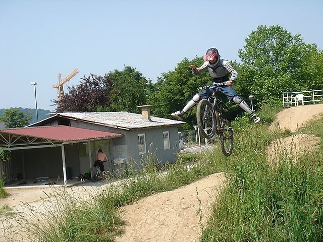 Dirt  - foto povečava