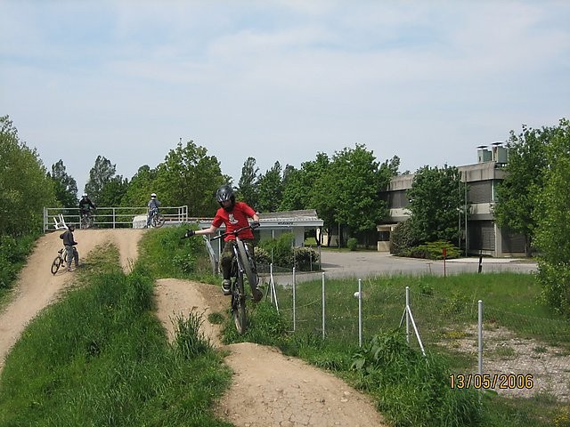 Dirt  - foto povečava