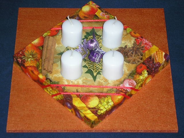 Letošnji adventni koledar narejen iz kalupa 9 svečk