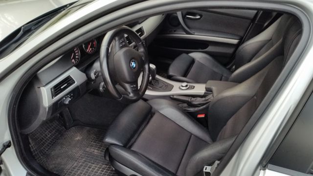 BMW320dAT - foto