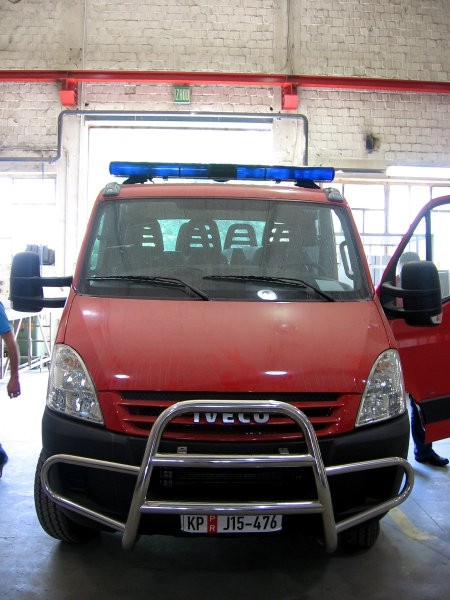 13.6.2007 Gornja Radgona, Mettis - dostava opreme; na kabini vozila je že nameščena svetlo