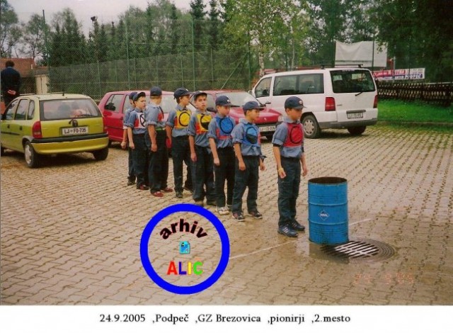 Zgodovina - pionirji, mladinci - foto