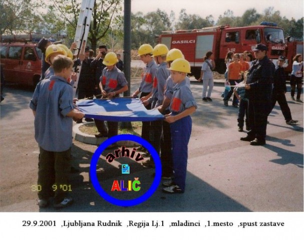 Zgodovina - pionirji, mladinci - foto