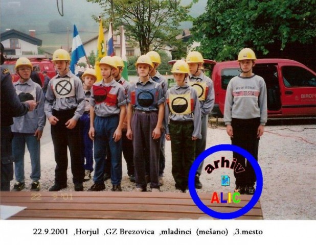 Zgodovina - pionirji, mladinci - foto