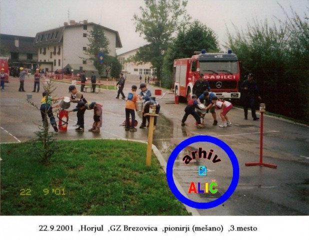 Zgodovina - pionirji, mladinci - foto