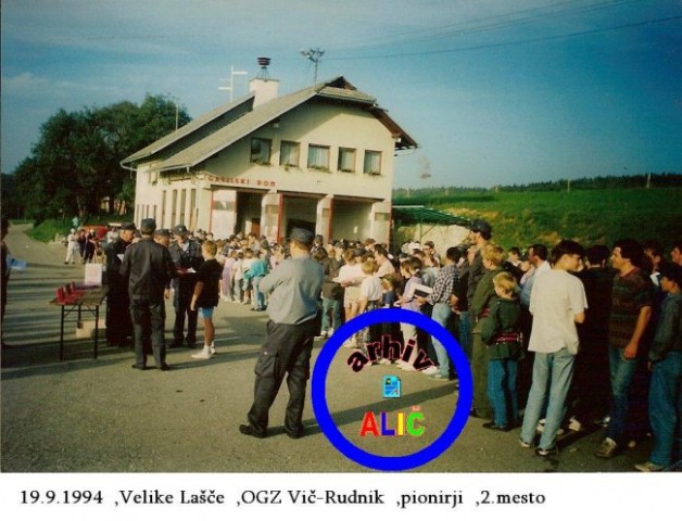 Zgodovina - pionirji, mladinci - foto