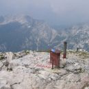 Na vrhu Brane (zadaj Kalška gora in Kalški Greben)