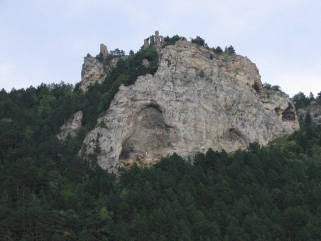 Türkensturz, 610m, s steno, preko katere poteka plezalna pot Pittentaler Klettersteig; vid