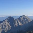 Veliki Draški vrh, Tosc in (čisto desno) Vernar