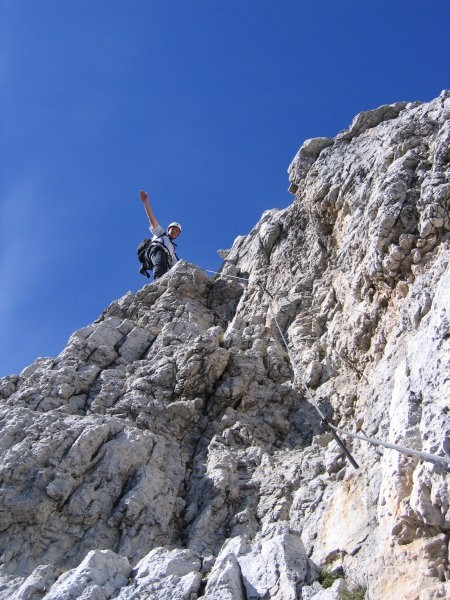 Plezanje v zgornjem delu ferrate Ettore Bovero na Col Rosà