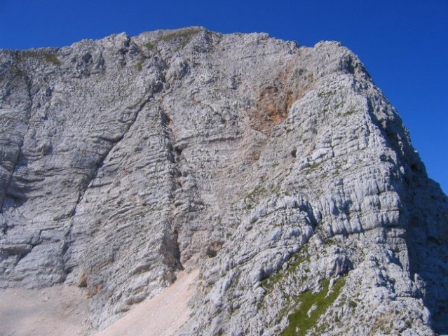 Kukova špica in njen vzhodni greben na desni