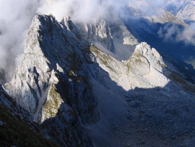 Vrh Zelenic (levo) in Špiček (desno) z Malega Ozebnika