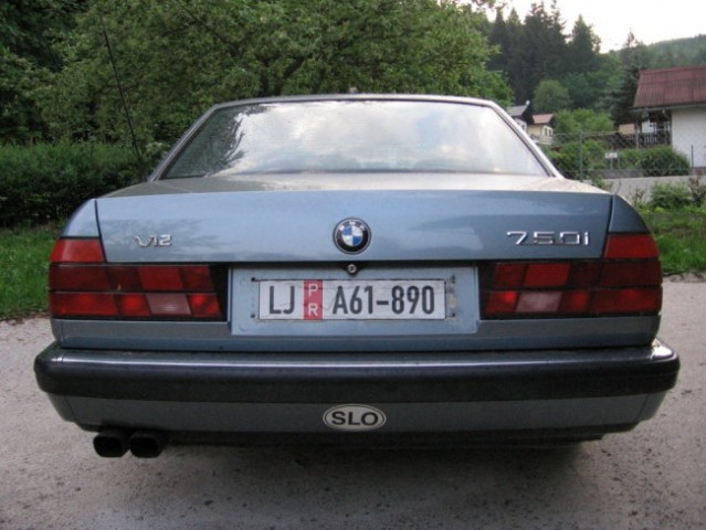 My BMW E32 750iA - foto