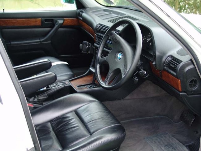 BMW E 32 - foto povečava