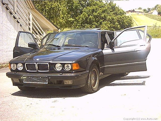BMW E 32 - foto