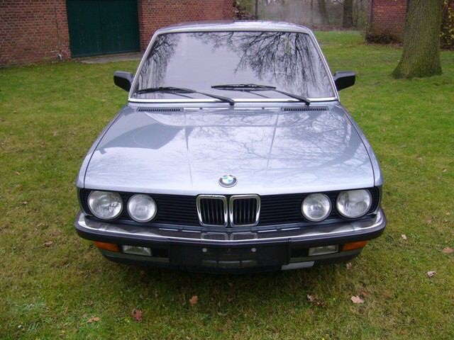 BMW E28 - foto