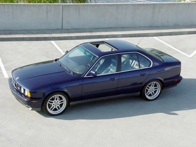 BMW E 34 - foto