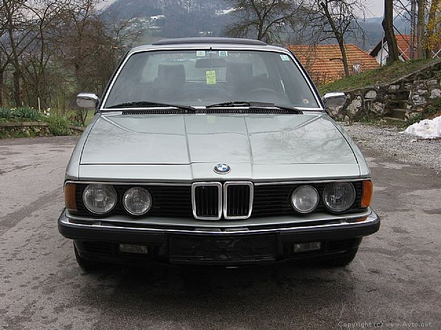 BMW E23 - foto