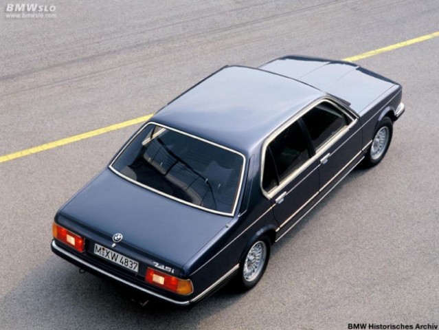 BMW E23 - foto