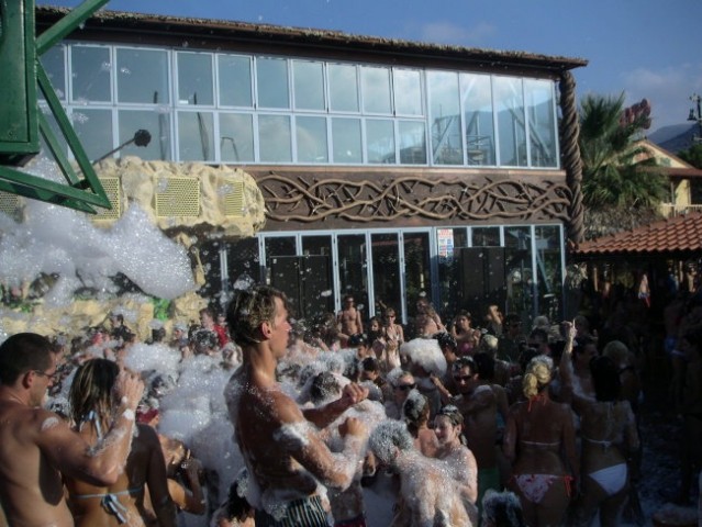 Kreta 06-Closing party - foto