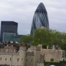 novi londonski simbol nad starim