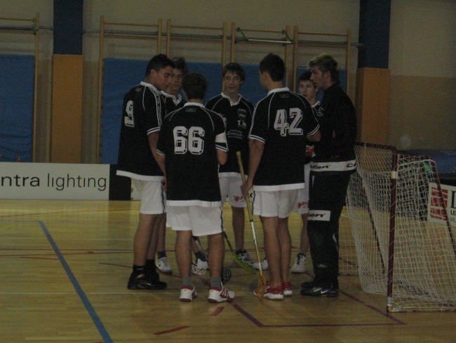 1 tekma: FBC Thunder U19 - ŠDMH U19  (Borovni - foto povečava