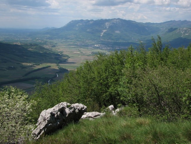 Počitek. Kje sploh sva? Kot, da bi bilo važno ...