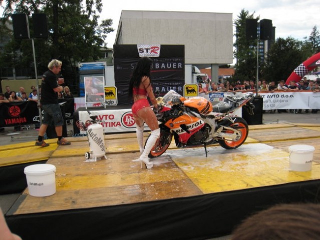 Avto motor show Ljubljana 9.9.07 - foto