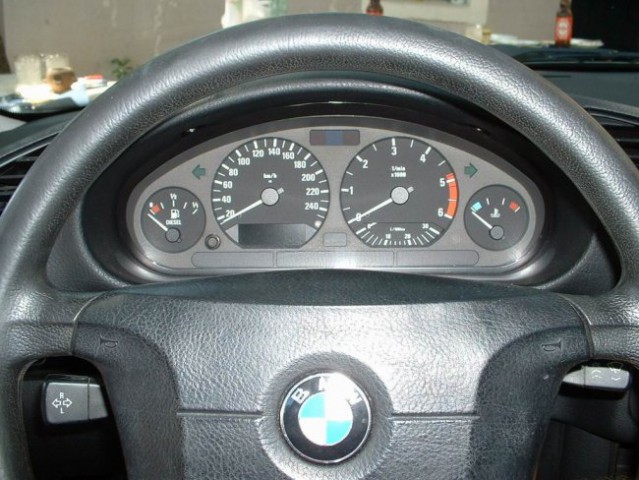 BMW E36 325tds & MB W124 200D - foto