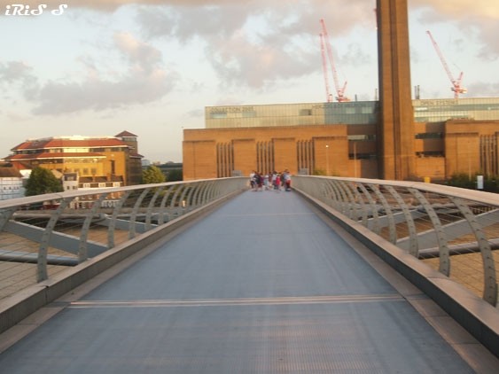 Millenium Bridge - Milenijski most