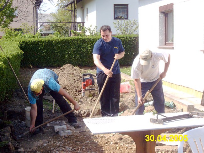 Kako smo polagali tlakovce - foto povečava