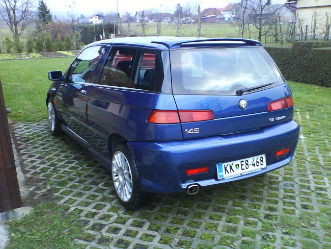 ALFA 145 - foto povečava