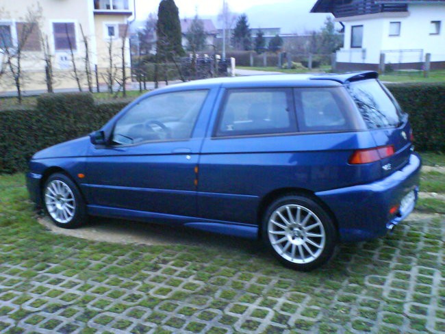 ALFA 145 - foto povečava