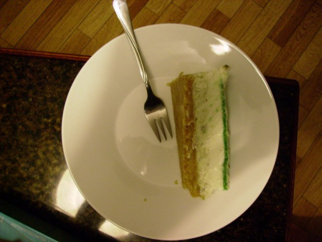Torta s sadnim sirupom in s pistacijami (Lisa maj 2005)