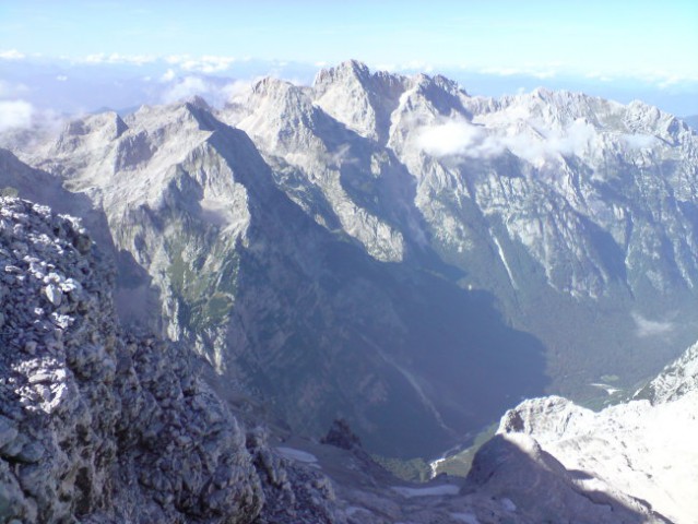 Stenar, Dolkova špica, Škrlatica