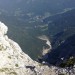 Pogled na Zg. Jezersko iz razgledišča visoko nad slapom Čedca.