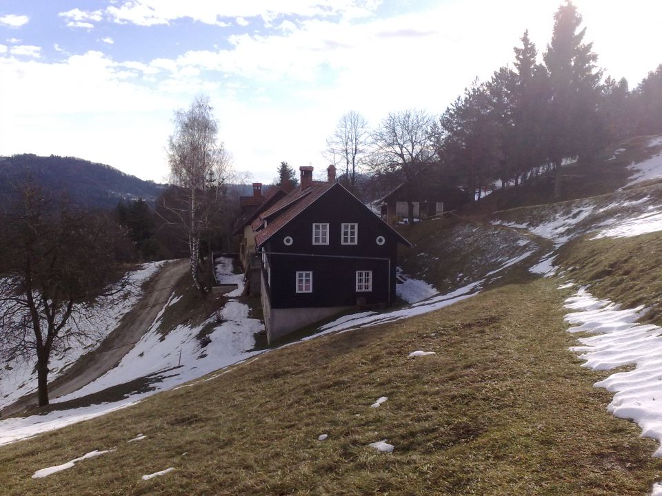 Mihelčičev dom na Govejku