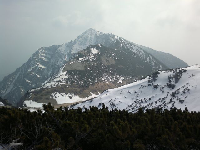 Srednji vrh in cjanovica