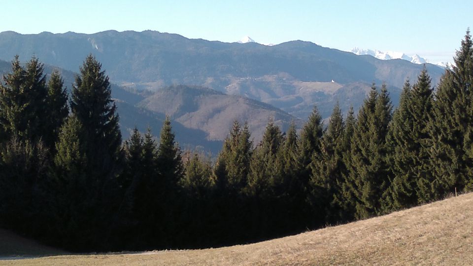 Jošt nad Kranjem 25.12.2011 - foto povečava