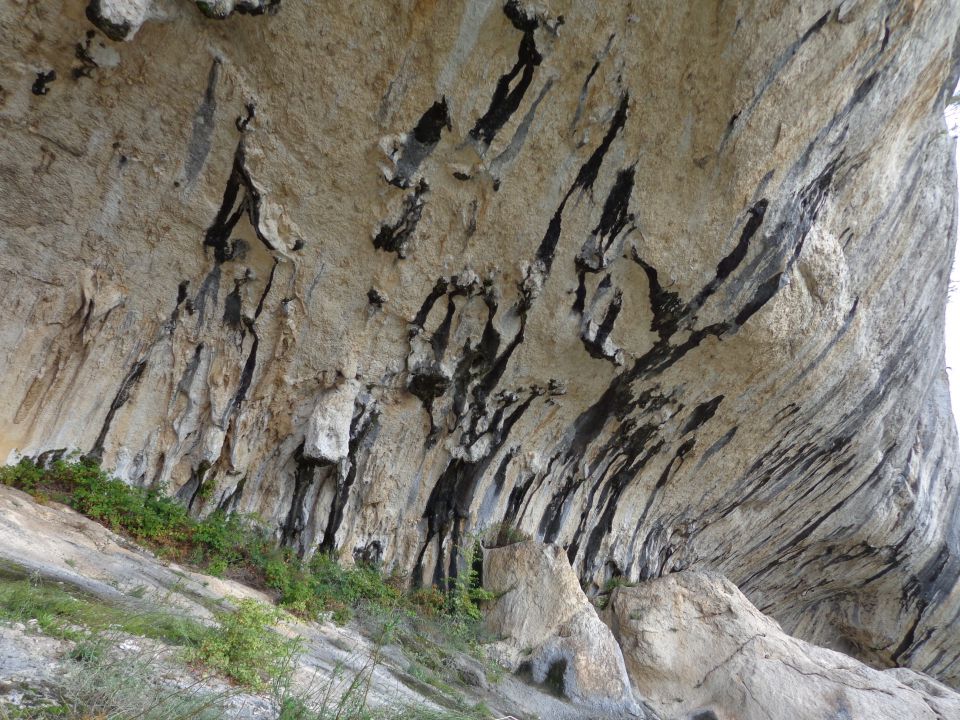 Kraški rob - spodmoli, 28.10.2013 - foto povečava