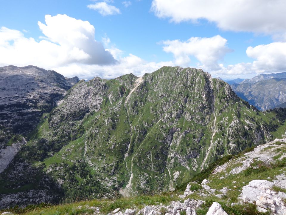 greben od sedla Čez Potoče, Vogla do Lemeža