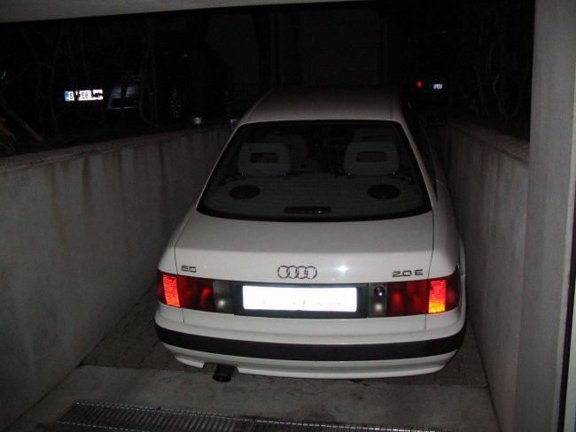 Audi_80 - foto povečava