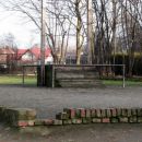 prostor za zaslišanje morebitnih organizatorjev pobega iz taborišča, tu so po obsodbi leta