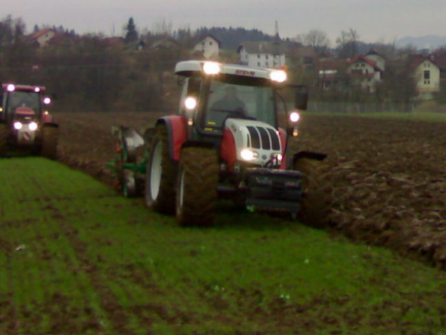 Steyr in case demonstracija nm - foto