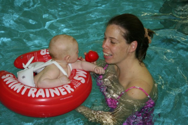 Plavanje dojenčkov 3.4.07 - foto