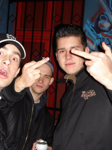 Meta - foto povečava