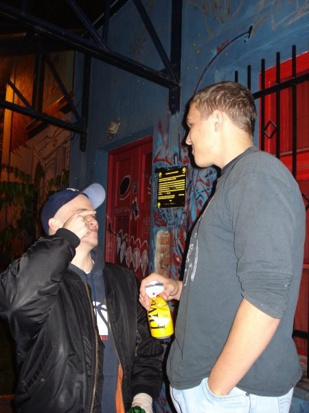 Meta - foto povečava