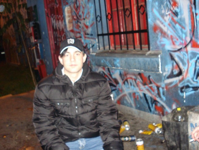 Meta - foto povečava